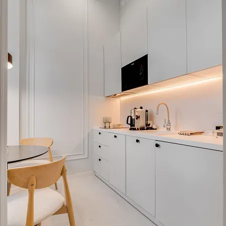 Riverside View - Parking Free *